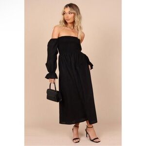 Petal and Pup Womens Domenica Shirred Long Sleeve Midi Dress - Black S